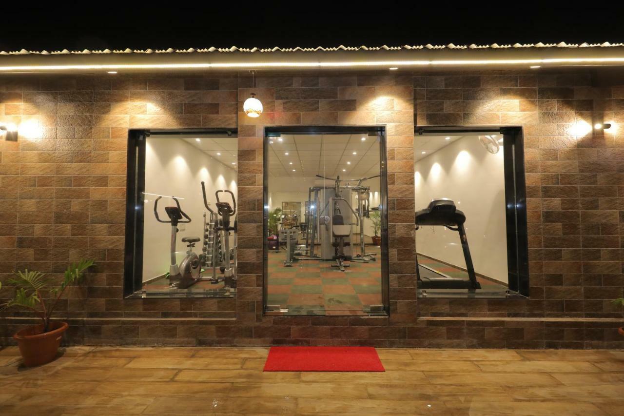 Sarovar Portico, Somnath Exterior photo